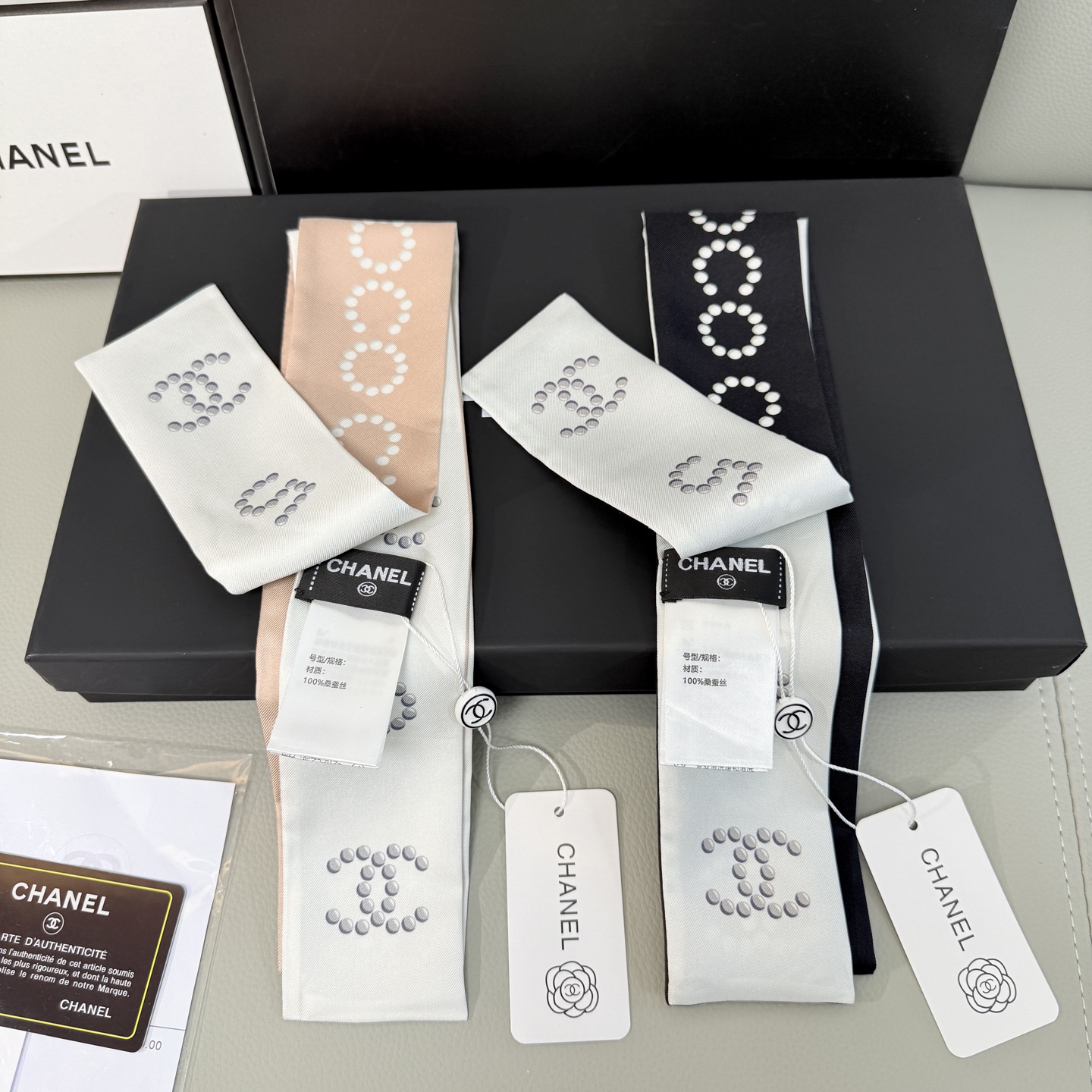 [Chanel Small Ribbons]
