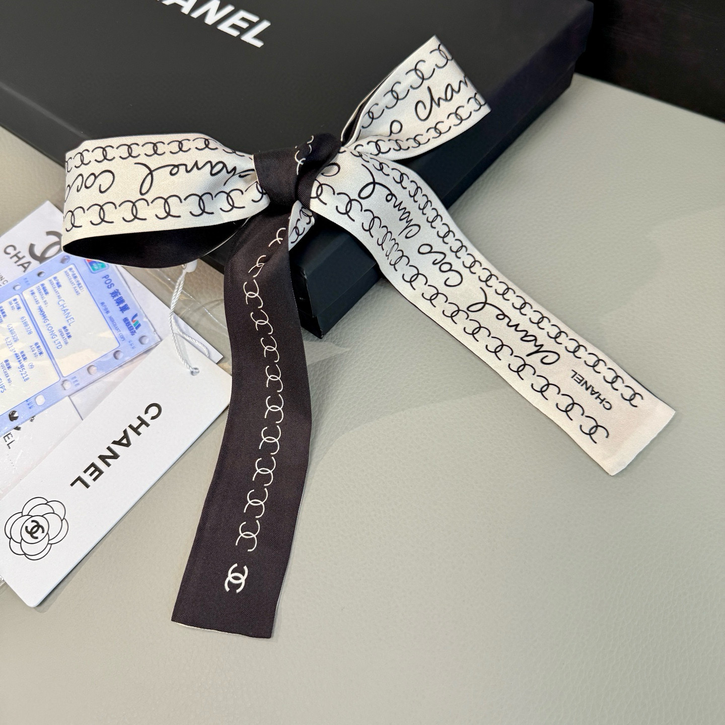 [Chanel Small Ribbons]