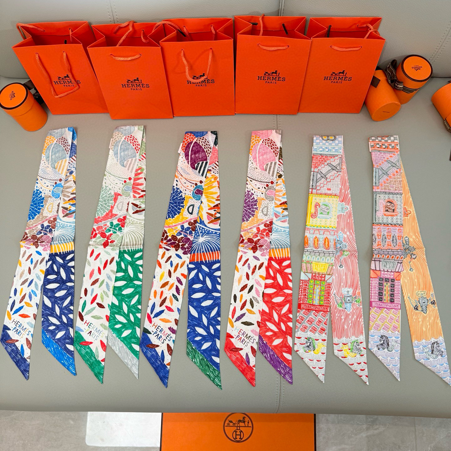[Hermès Small Ribbons]