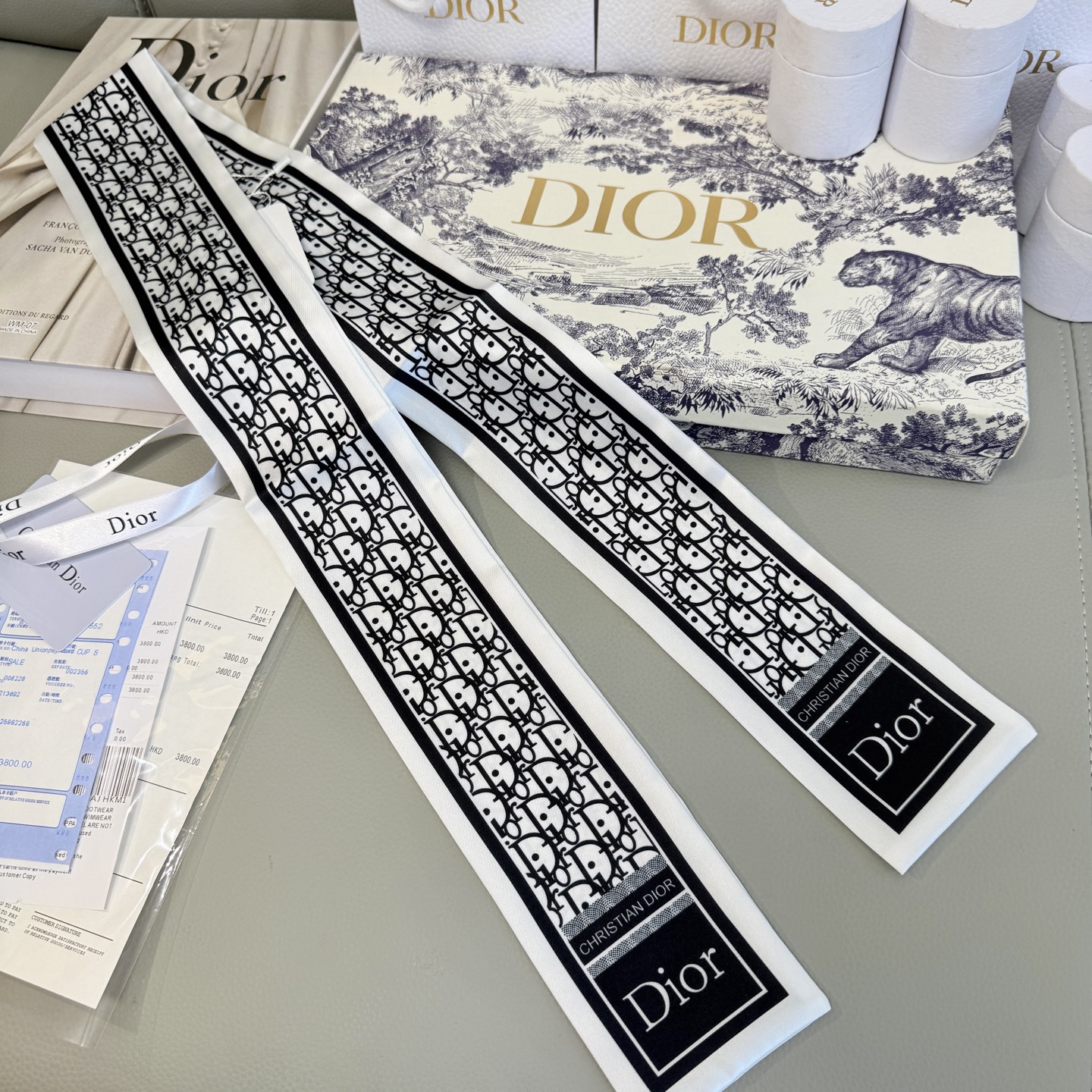 [Dior Small Ribbons]New D letter This Dior Montaigne Mitzah headband scarf dra