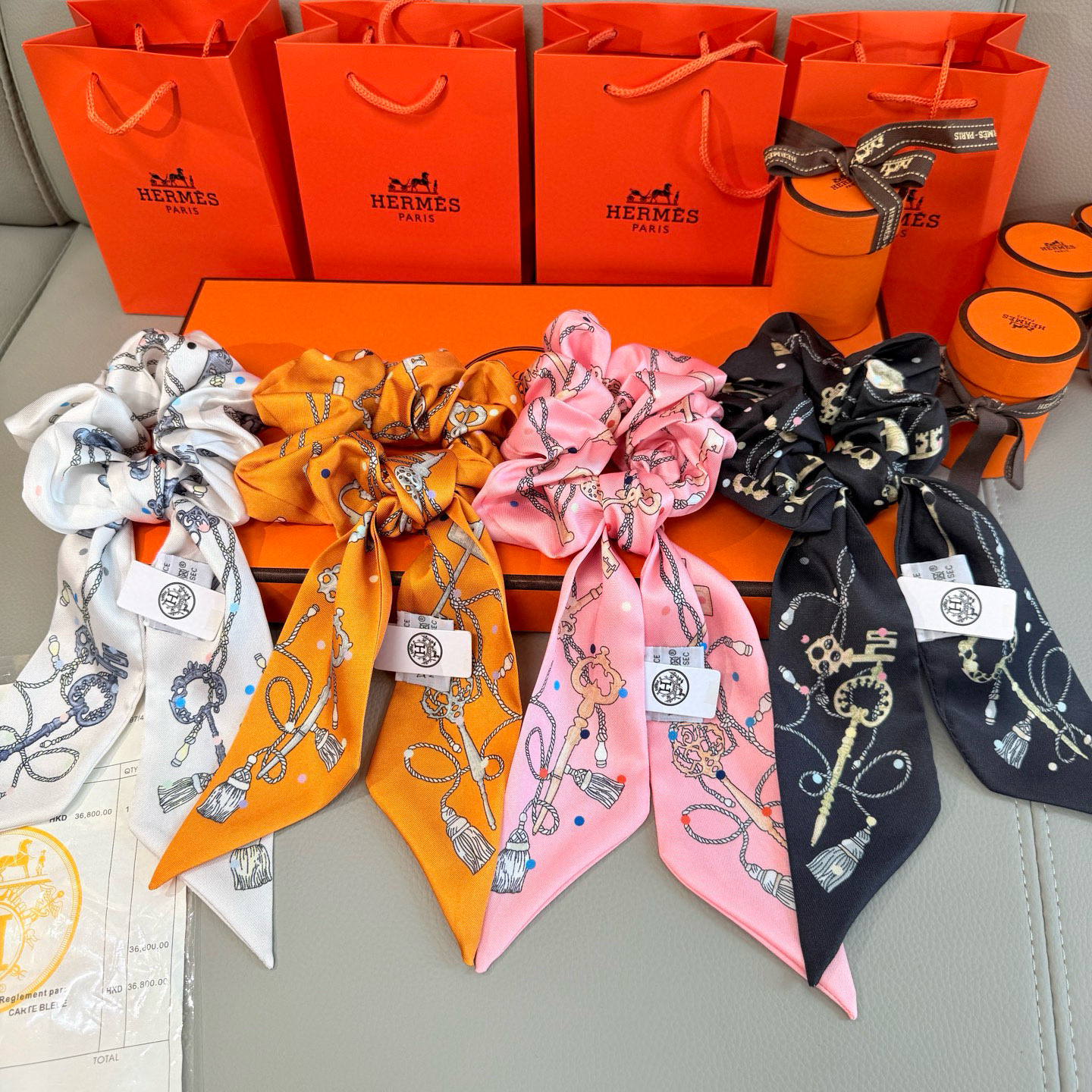 [Hermès Small Ribbons]