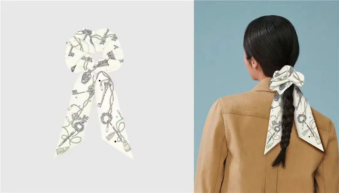 [Hermès Small Ribbons]