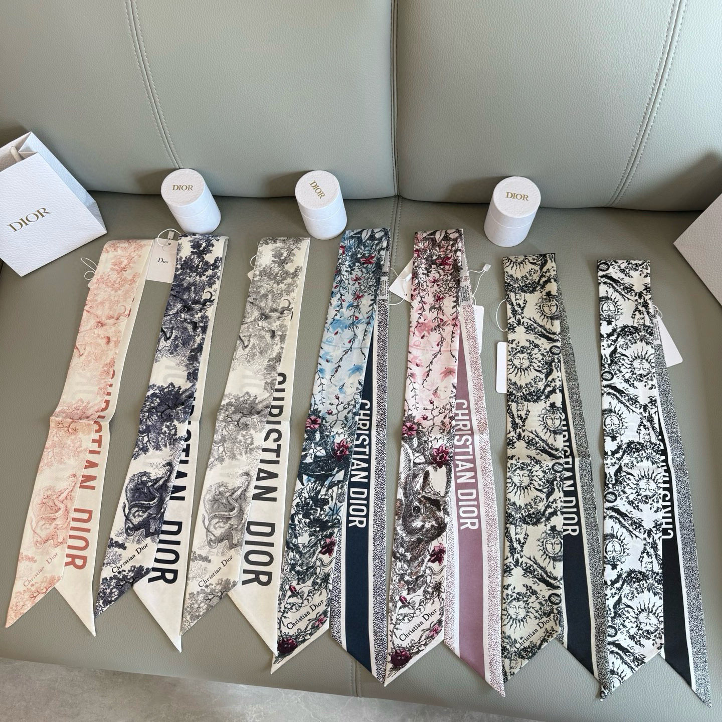 [Dior Small Ribbons]