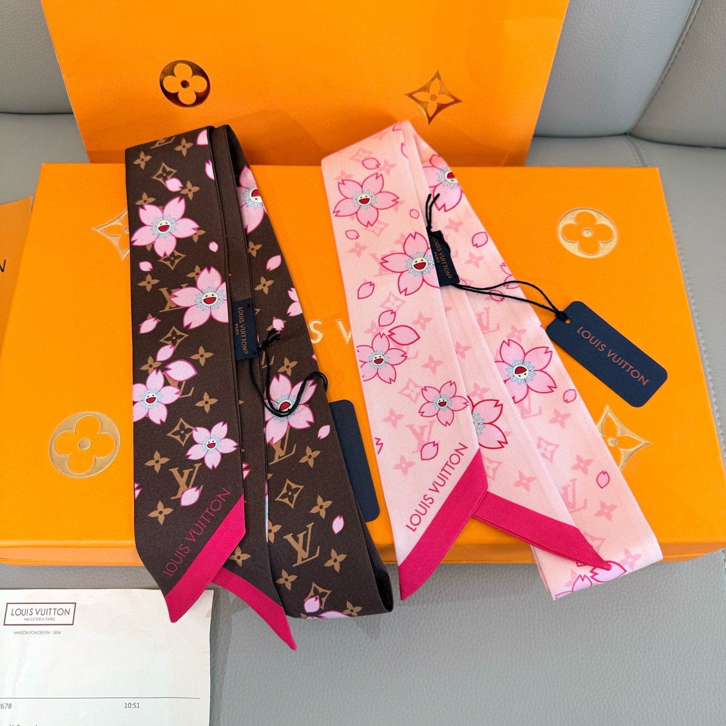 [LV Small Ribbons]