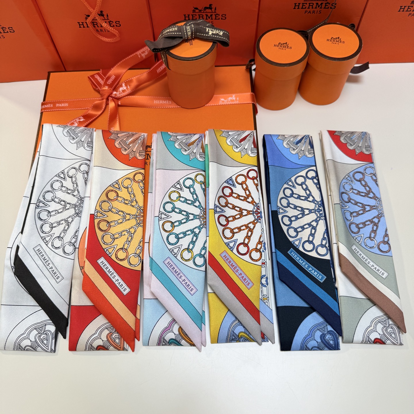[Hermès Small Ribbons]