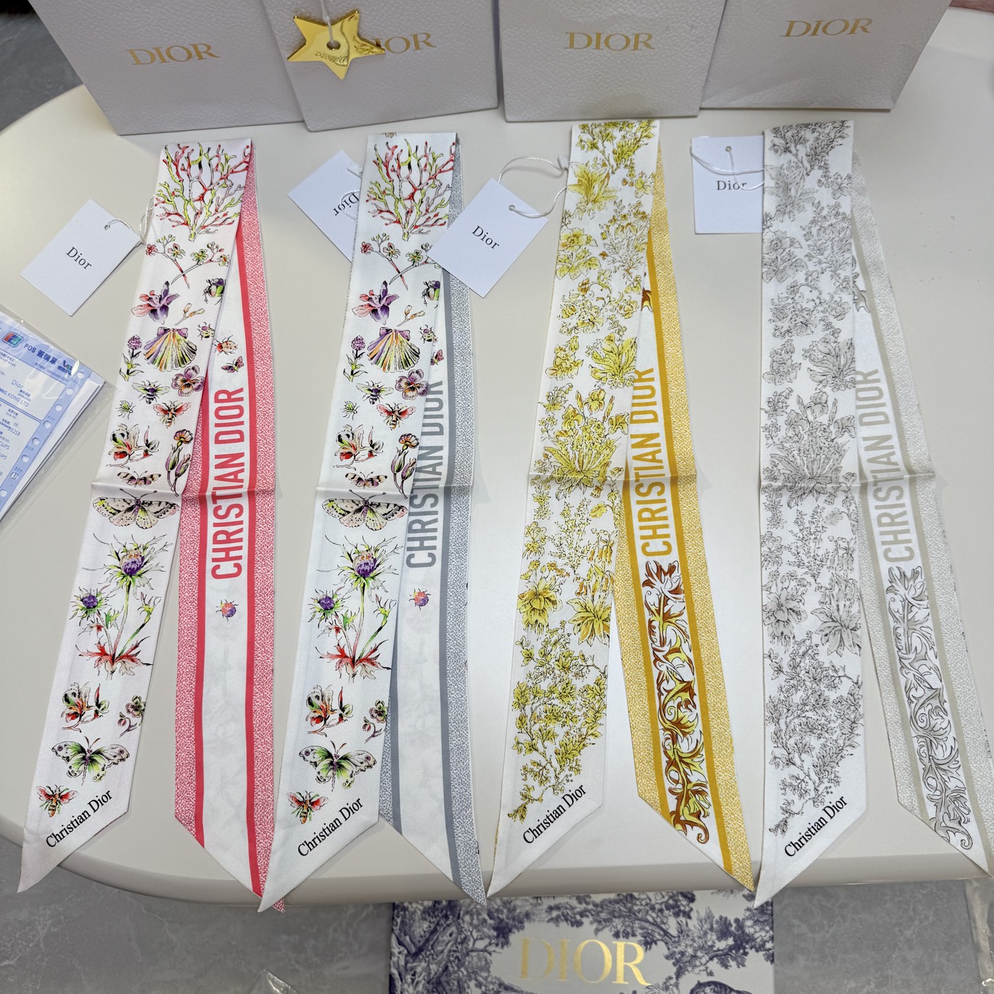[Dior Small Ribbons]