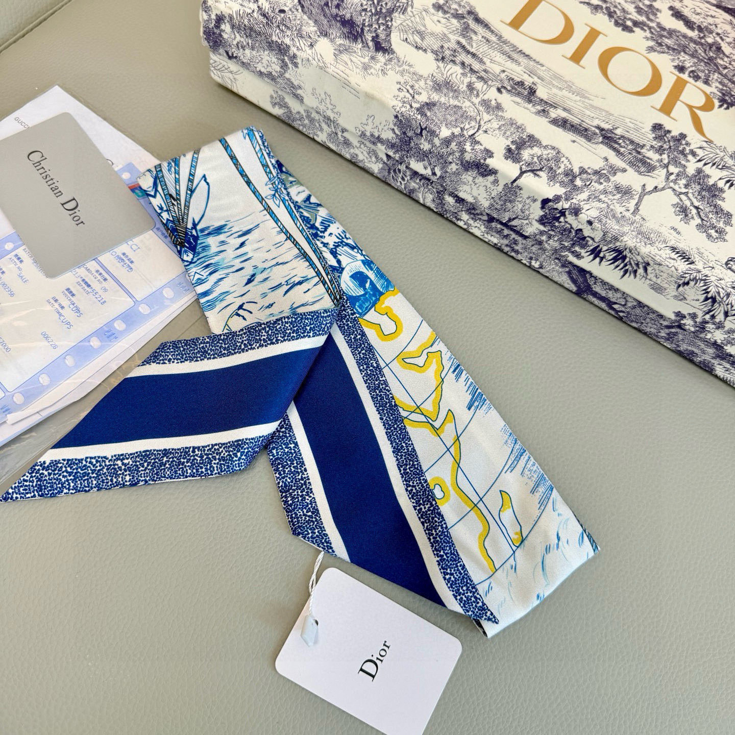 💰迪奥Rêve d'Infini丝带！为经典标识注入梦幻元素，全新演绎 Christian Dior 钟