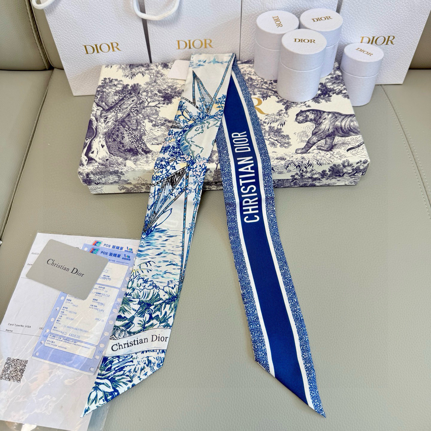 💰迪奥Rêve d'Infini丝带！为经典标识注入梦幻元素，全新演绎 Christian Dior 钟
