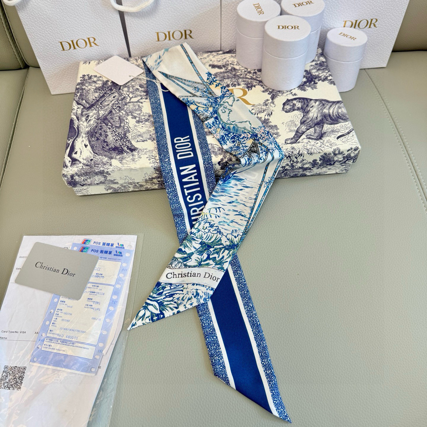 💰迪奥Rêve d'Infini丝带！为经典标识注入梦幻元素，全新演绎 Christian Dior 钟