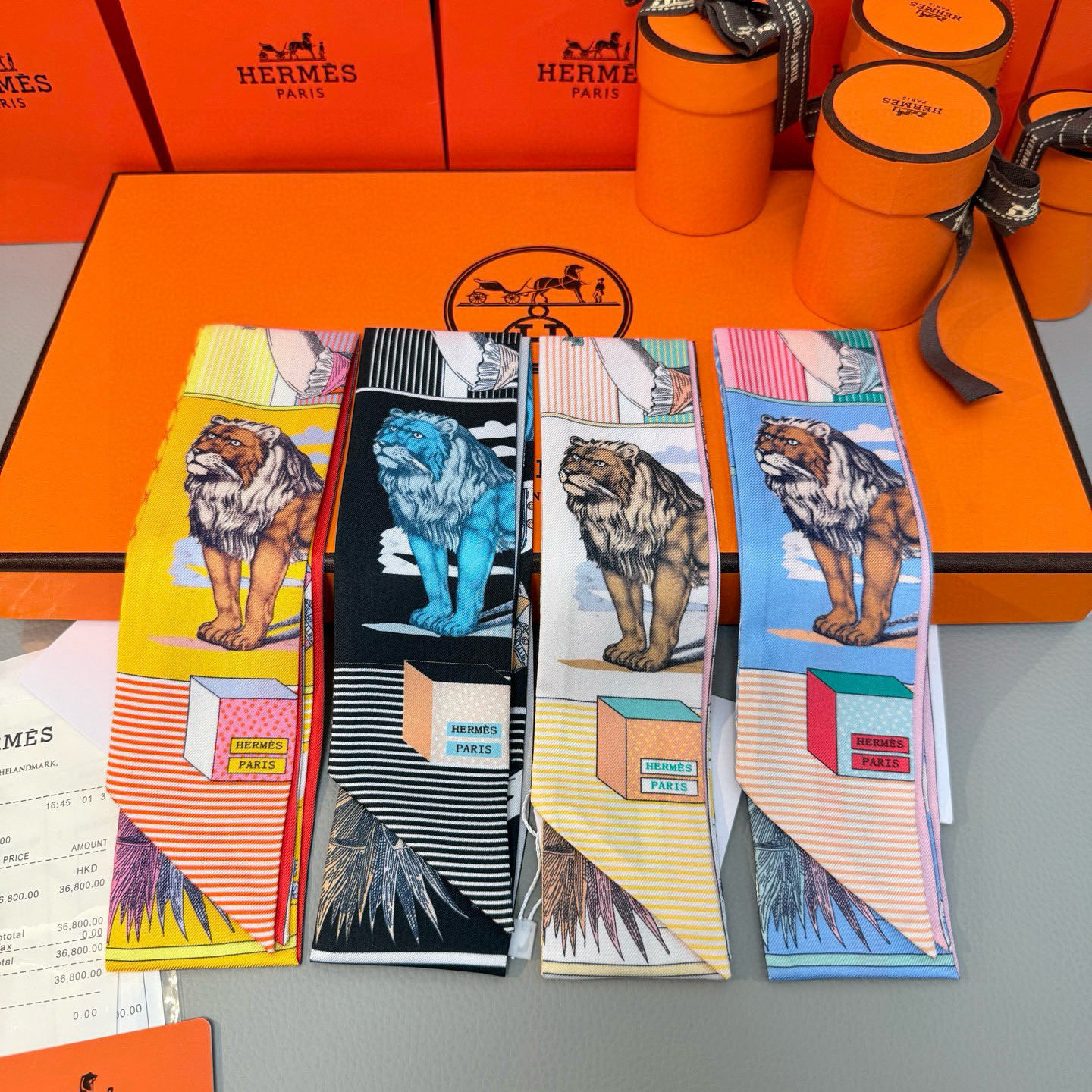 💰爱马仕Hermes “新型大剧院”Twilly小丝巾
Twilly小丝巾（100%桑蚕丝）重磅18姆米