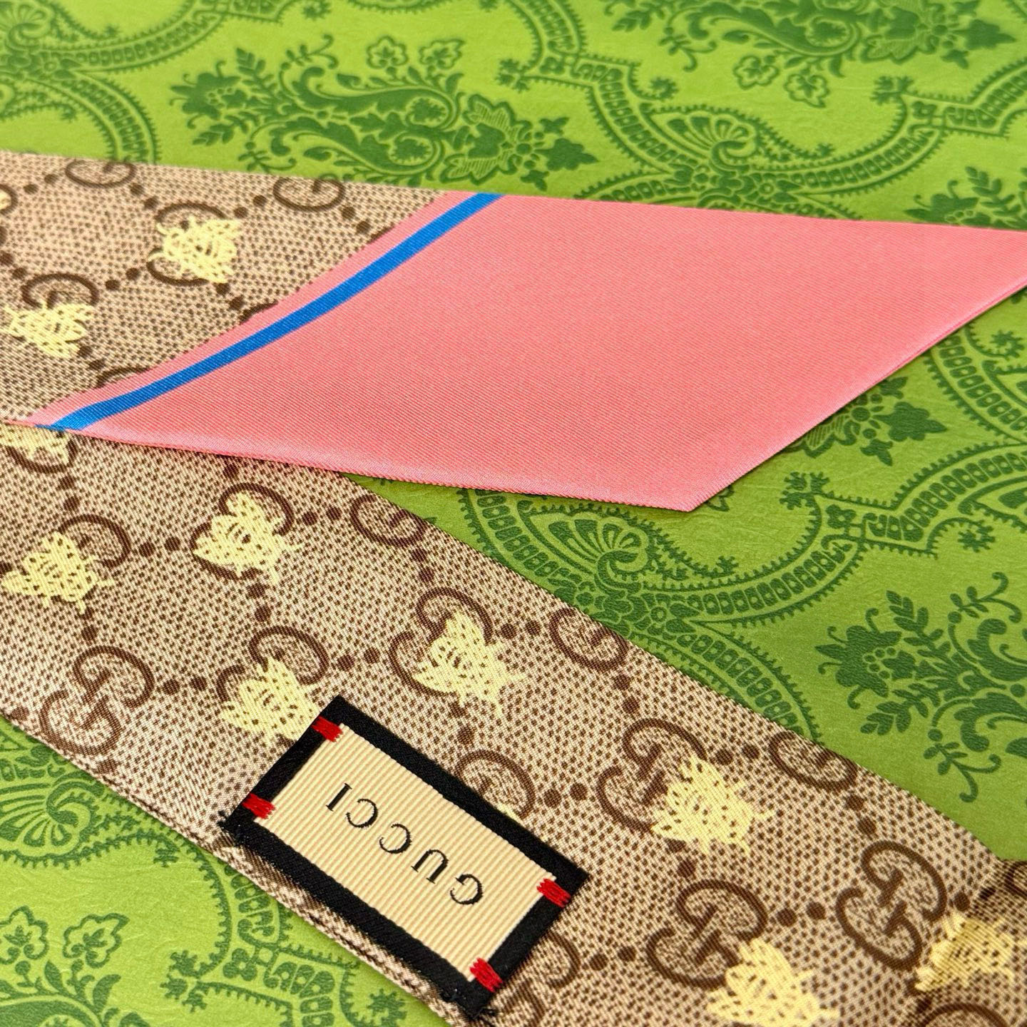 。ZG同步❗️镀金蜜蜂🦋GUCCI双层真丝飘带💕【尖端‼️专柜最最新款来袭💕女神必入  法国进口真丝面料