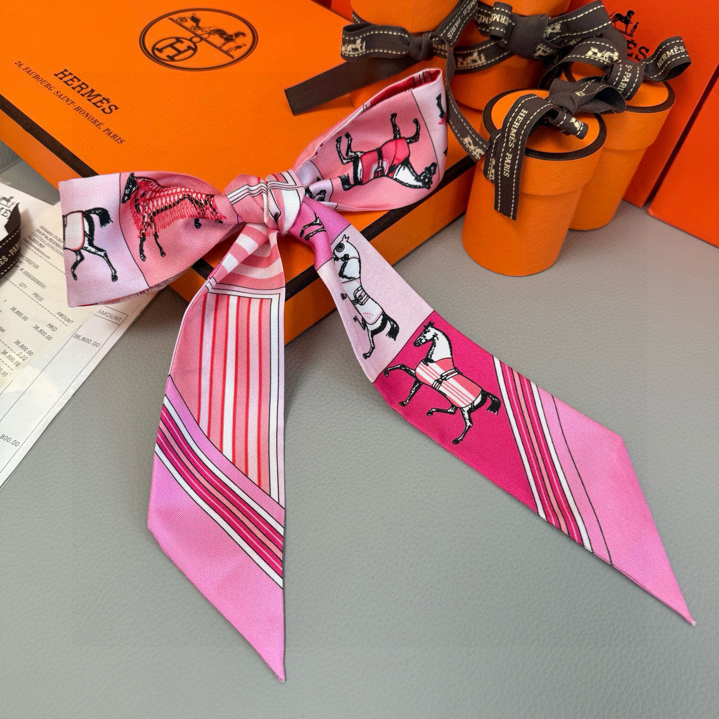 Hermès Twilly Silk Scarf - Classic Horse Motif, Versatile Accessory 10 i1752150032091 4006 0 10