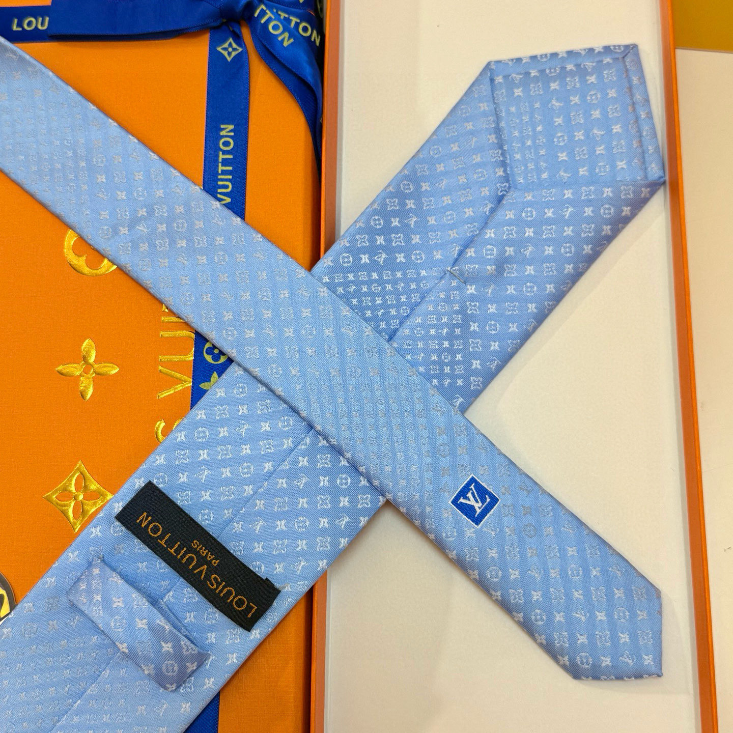 特价💰LV官方新款男士领带系列【L老花字母提花领带】👔👔，稀有😻😻展现精湛手工与时尚优雅的理想选择，这款