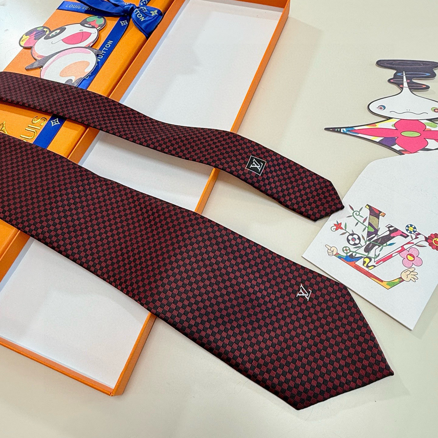 特价💰男士领带系列【LV方格领带】👔👔，稀有😻😻展现精湛手工与时尚优雅的理想选择，这款领带将标志性的Da