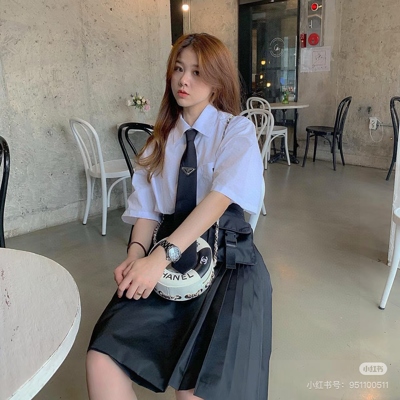 特价💰P家经典领带中性款 Prada徽标领带，高端定制👑稀有😻😻展现精湛手工与时尚优雅的理想选择，这款采