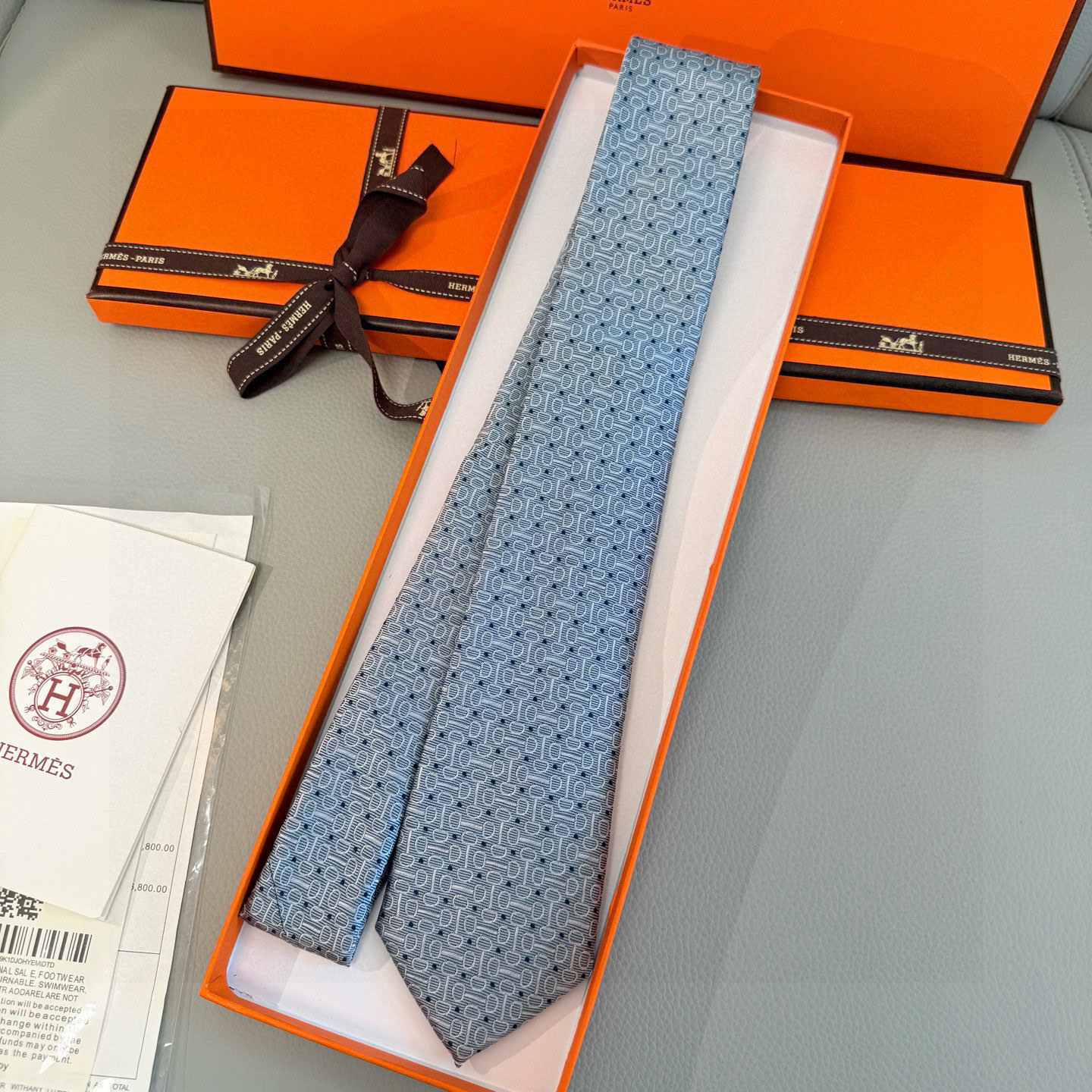 特价💰 男士新款领带系列，H马衔扣印花领带👔👔，稀有H家每年都有一千条不同印花的领带面世，从最初的多以几