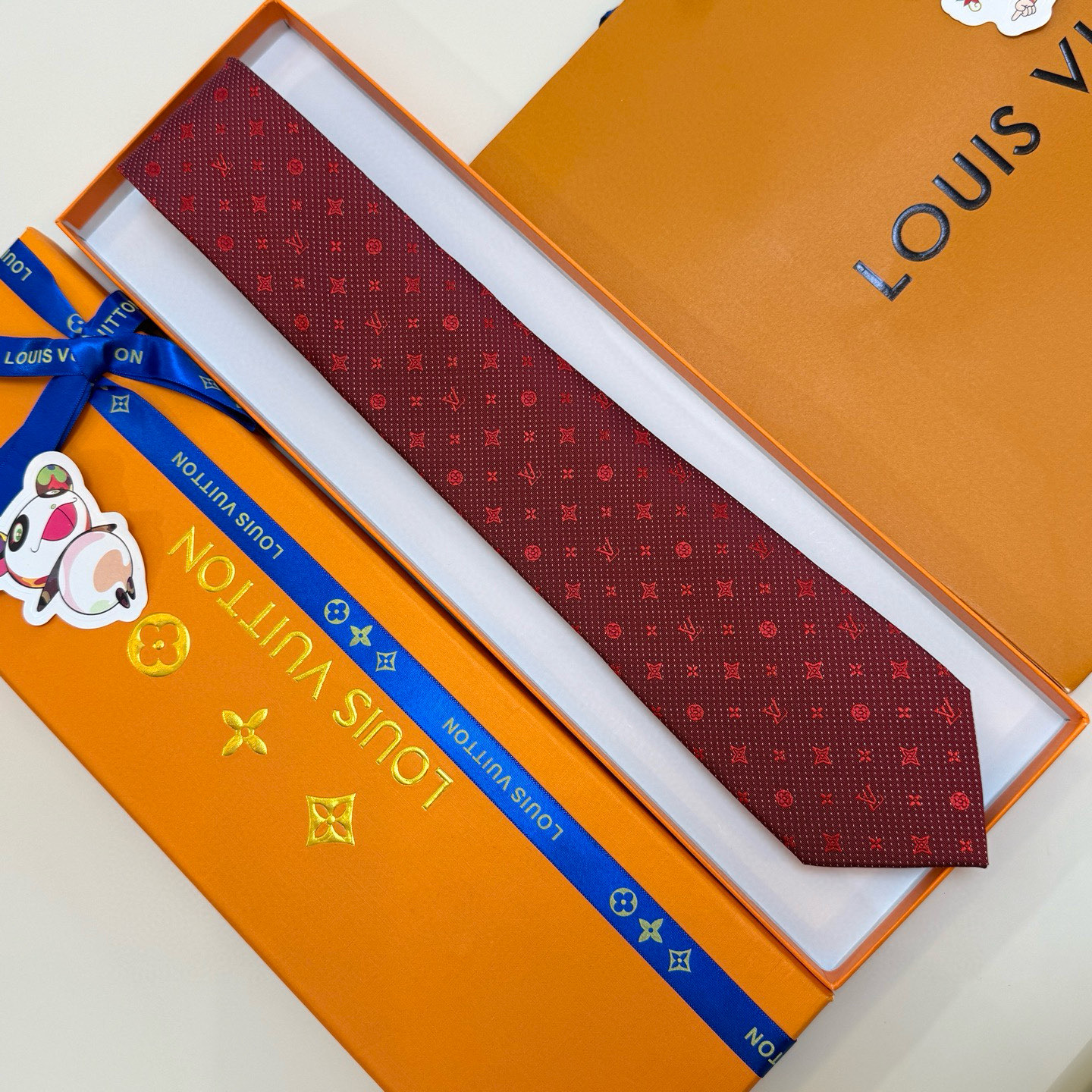 特价💰LV男士领带系列【L老花字母提花领带】👔👔，稀有😻😻展现精湛手工与时尚优雅的理想选择，这款领带将标