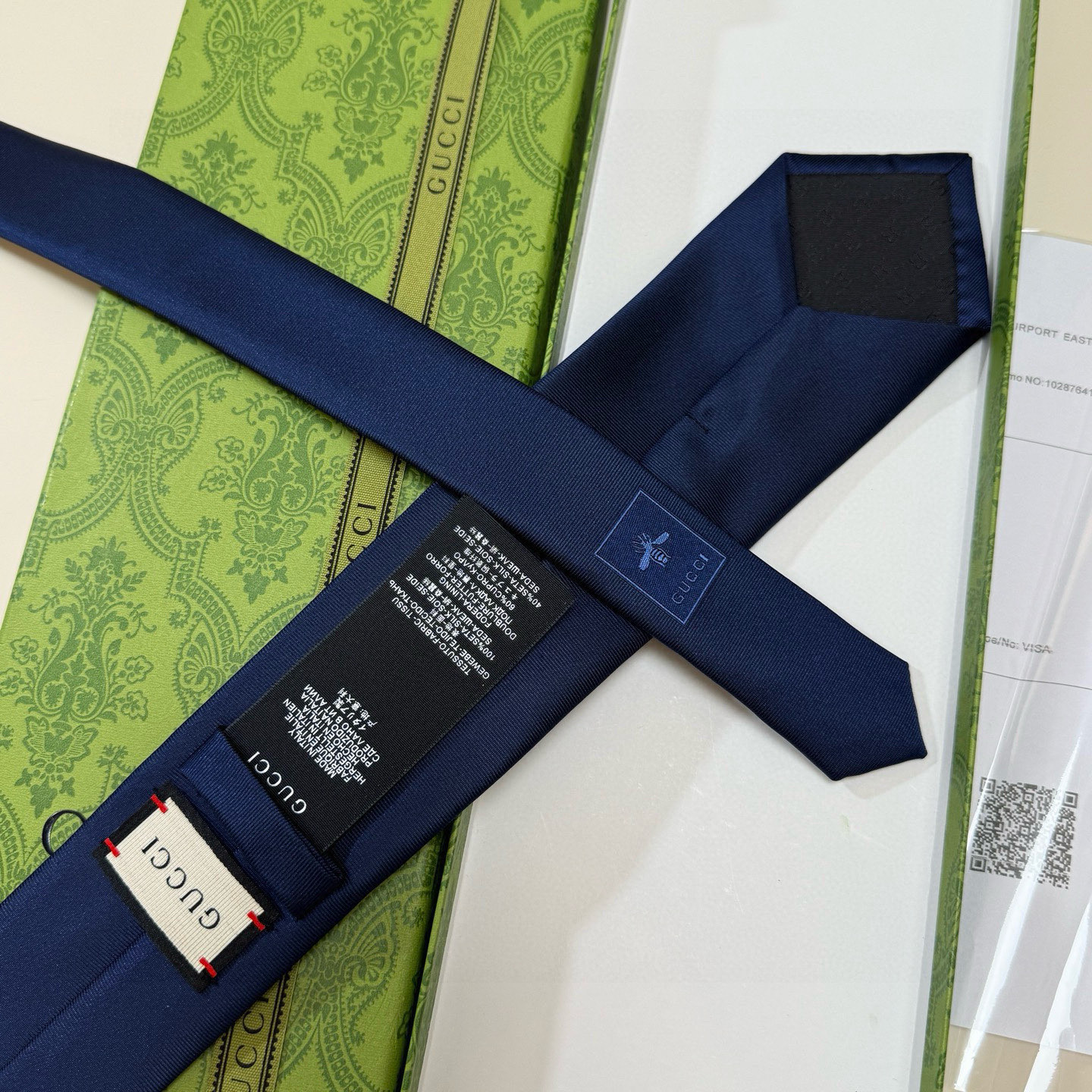 特价💰古驰gucci小蜜蜂男士领带系列蜜蜂斜纹领带】👔👔，稀有🐝🐝展现精湛手工与时尚优雅的理想选择，这款