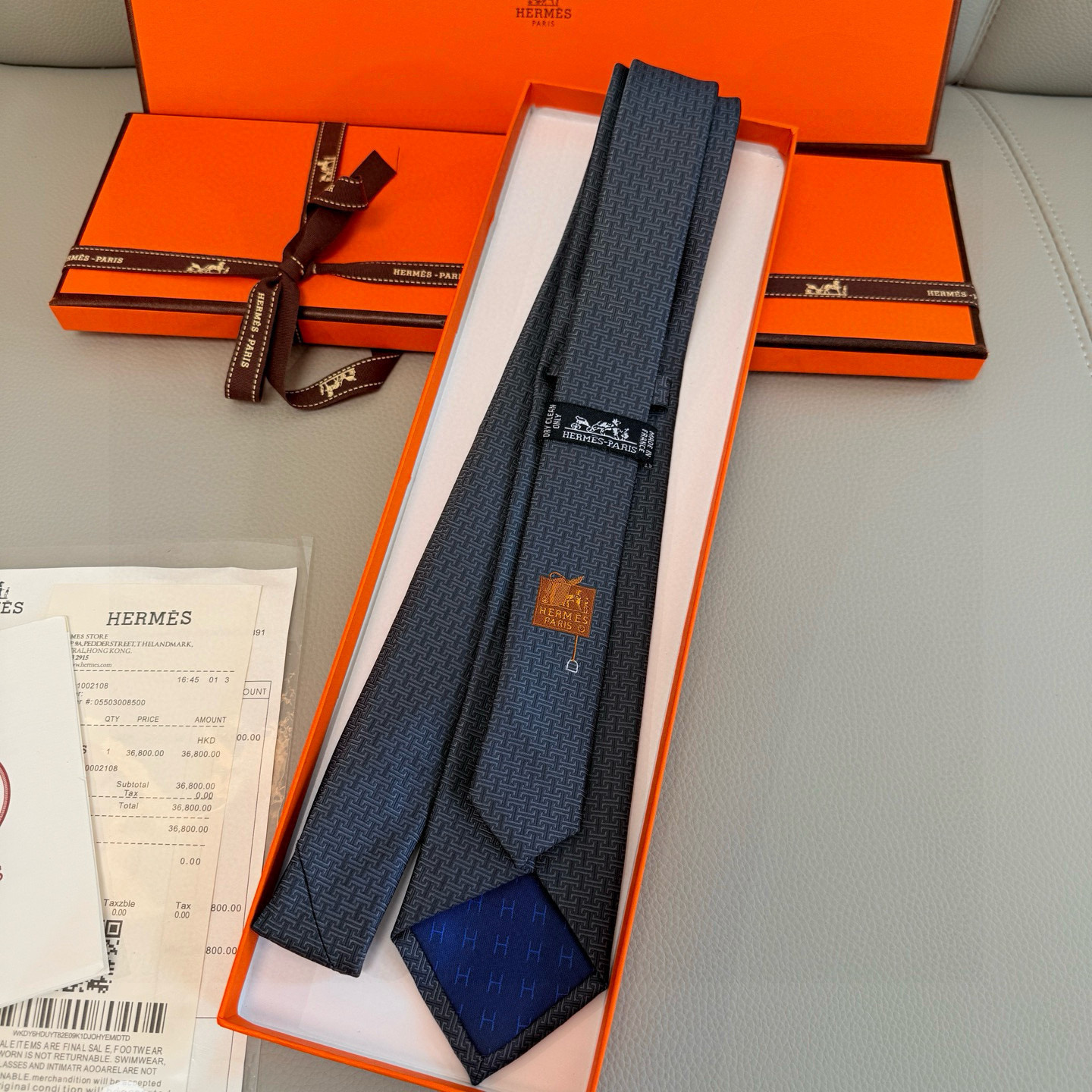 特价💰官方同步新款男士领带，【H标志图案领带】👔👔，稀有H家每年都有一千条不同印花的领带面世，从最初的多