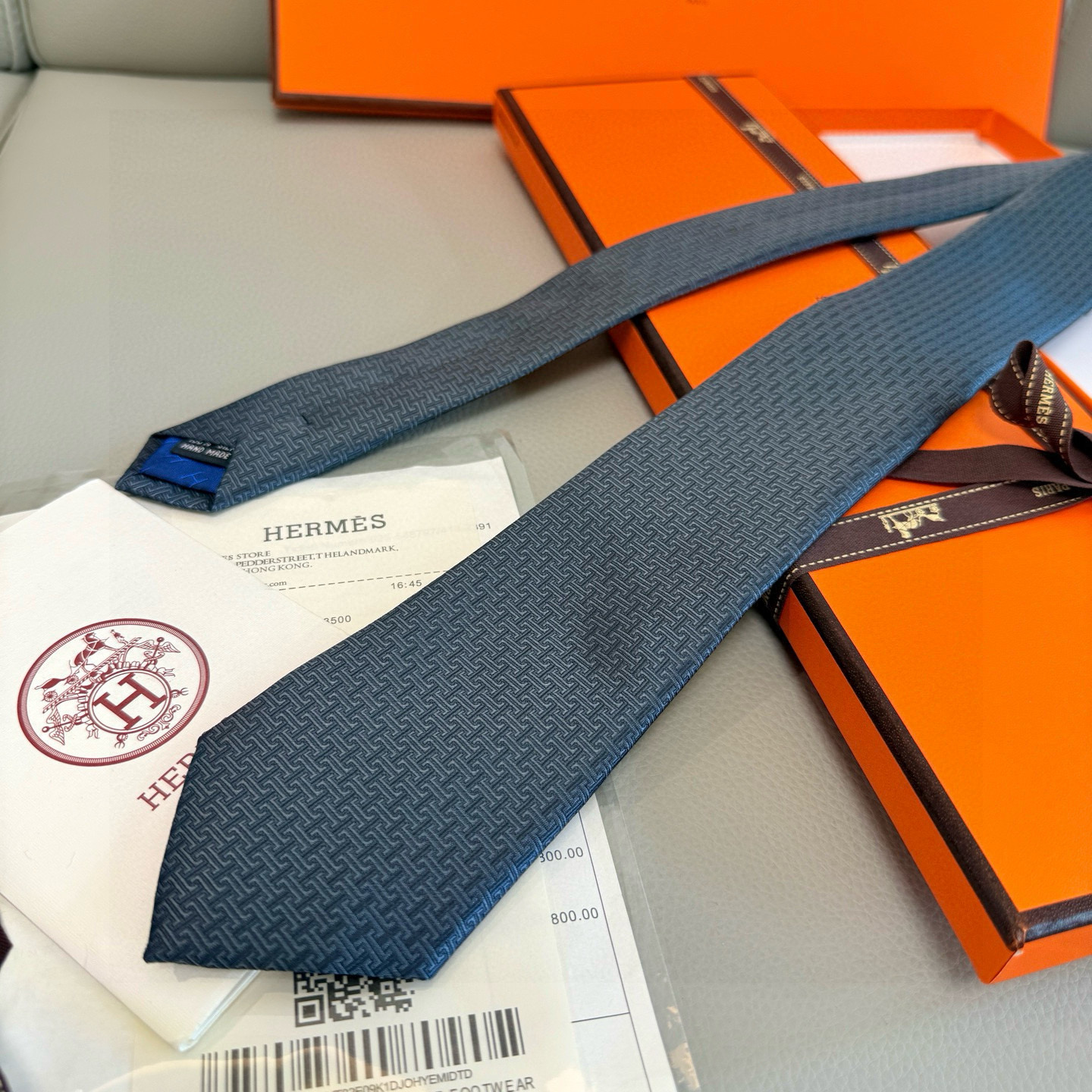 特价💰官方同步新款男士领带，【H标志图案领带】👔👔，稀有H家每年都有一千条不同印花的领带面世，从最初的多
