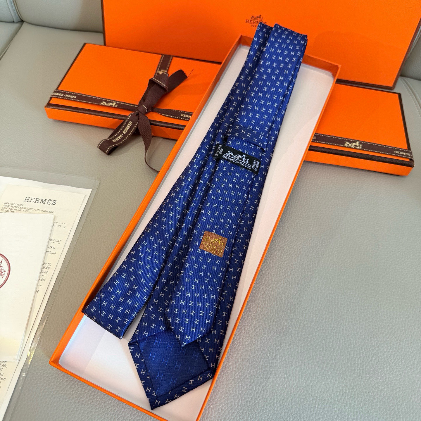特价💰 专柜新款领带，男士新款领带系列H字母领带👔👔，稀有H家每年都有一千条不同印花的领带面世，从最初的