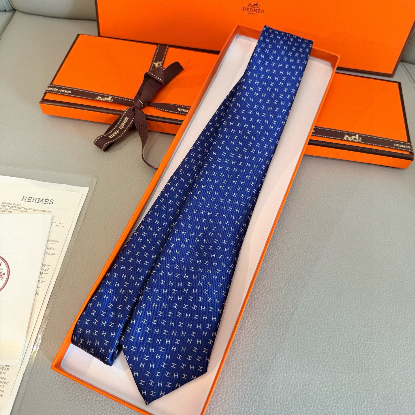 特价💰 专柜新款领带，男士新款领带系列H字母领带👔👔，稀有H家每年都有一千条不同印花的领带面世，从最初的