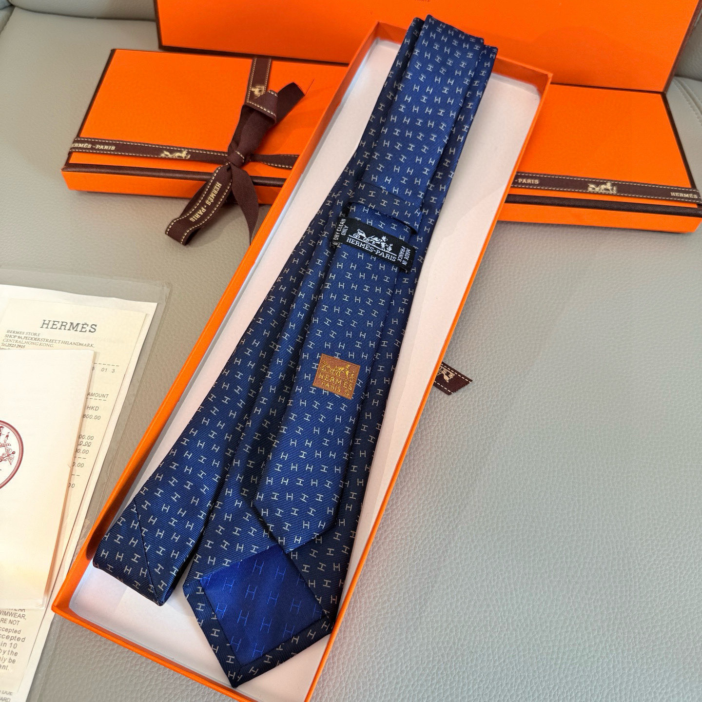 特价💰 专柜新款领带，男士新款领带系列H字母领带👔👔，稀有H家每年都有一千条不同印花的领带面世，从最初的