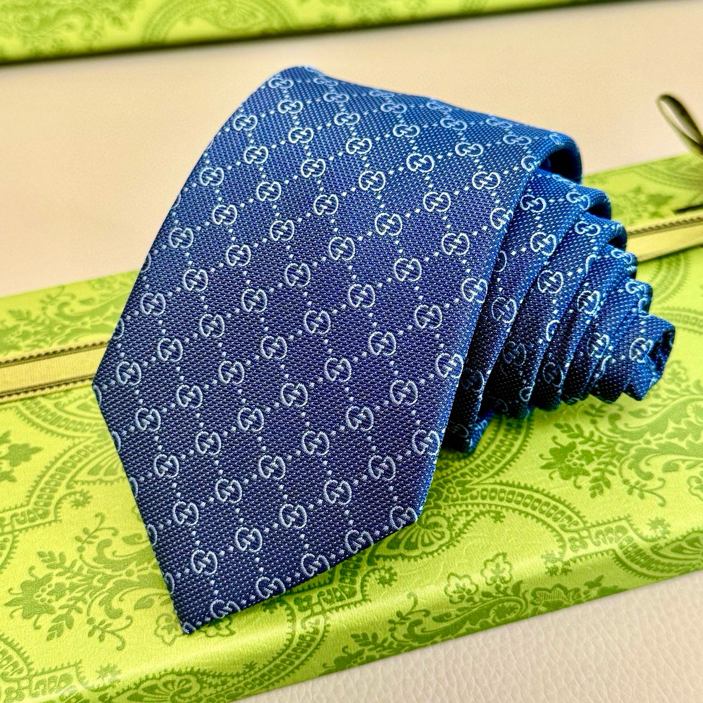 特价💰古奇男士领带系列【双G老花真丝领带】👔👔，稀有采用经典小G LOGO提花展现精湛手工与时尚优雅的理