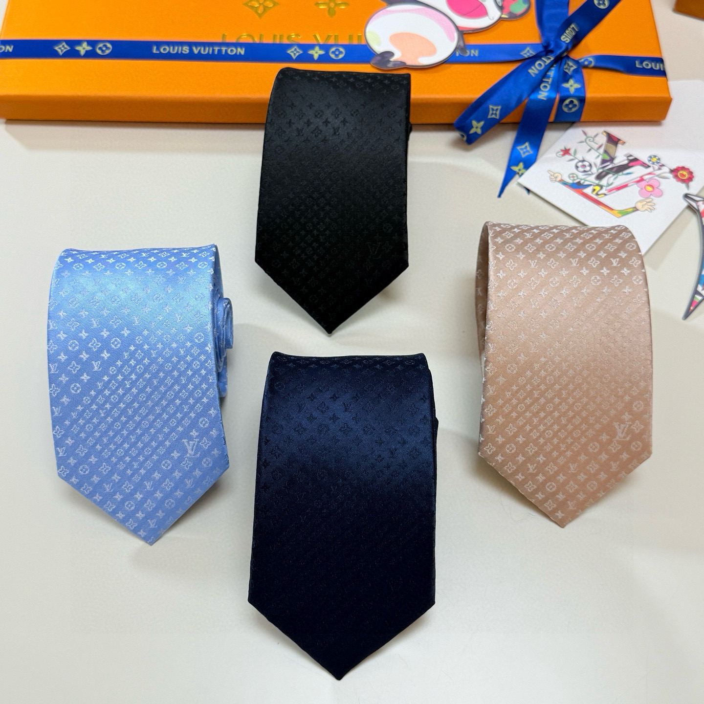 特价💰LV官方新款男士领带系列【L老花字母提花领带】👔👔，稀有😻😻展现精湛手工与时尚优雅的理想选择，这款