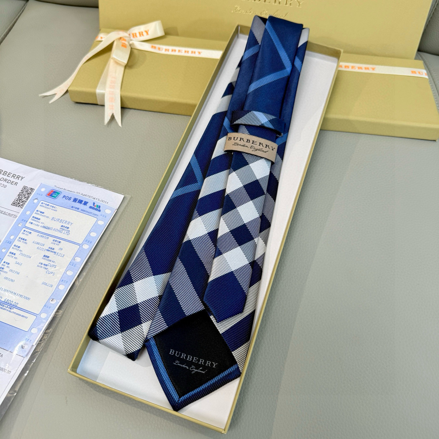特价💰巴宝莉专柜同步领带‼️巴宝莉稀有😻😻展现精湛手工与时尚优雅的理想选择，这款采用B家最具标志性的Vi