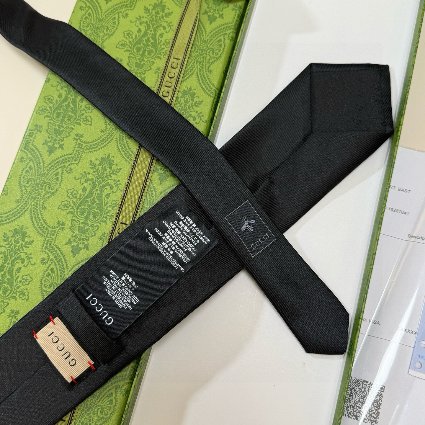 特价💰古驰gucci小蜜蜂男士领带系列蜜蜂斜纹领带】👔👔，稀有🐝🐝展现精湛手工与时尚优雅的理想选择，这款