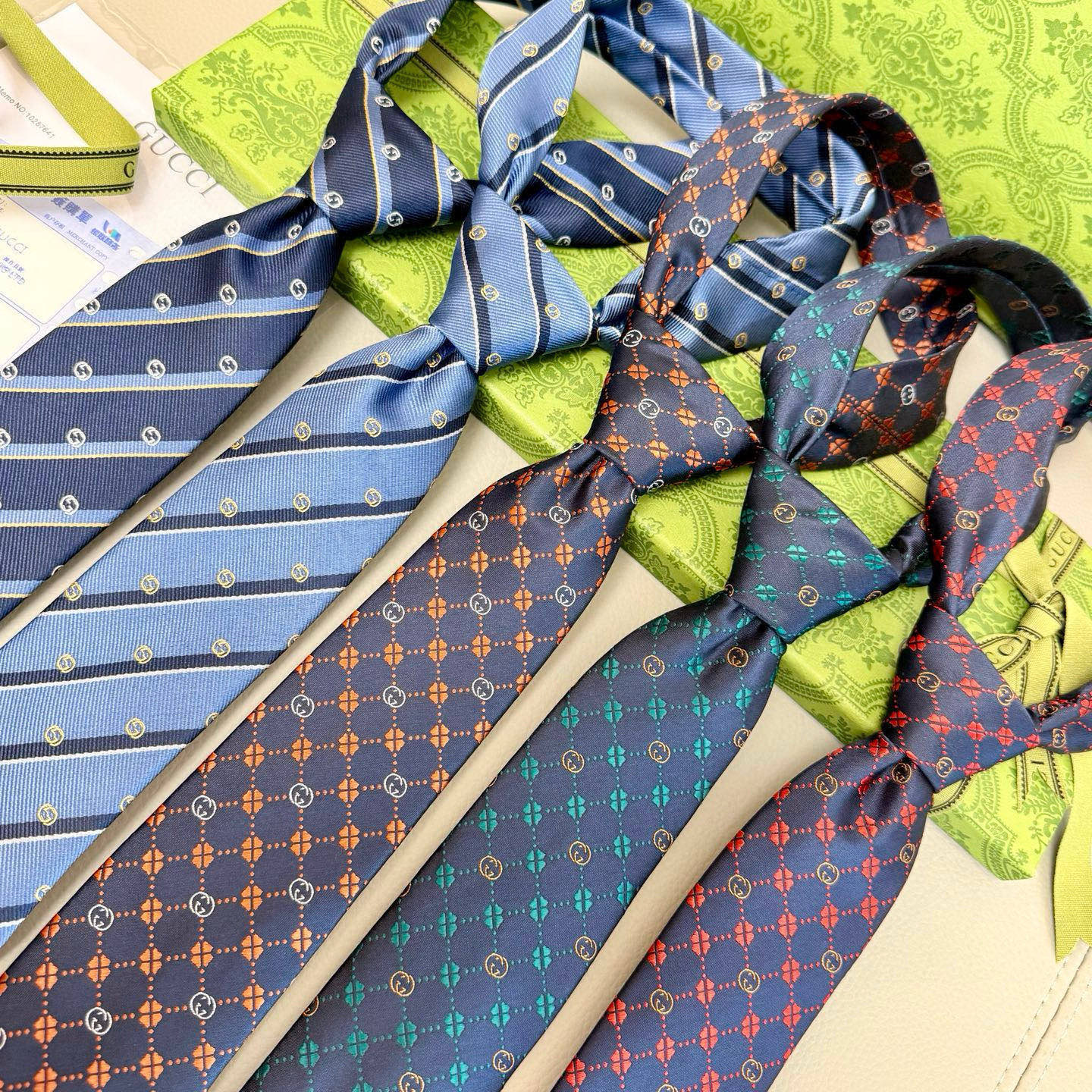 特价特价P双G条纹印花领带 男士领带👔👔，稀有采用经典小G LOGO提花展现精湛手工与时尚优雅的理想选择
