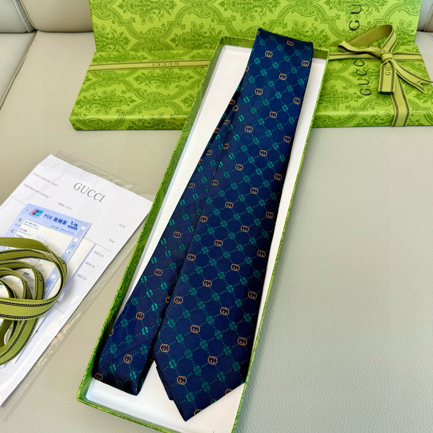 特价特价P双G条纹印花领带 男士领带👔👔，稀有采用经典小G LOGO提花展现精湛手工与时尚优雅的理想选择