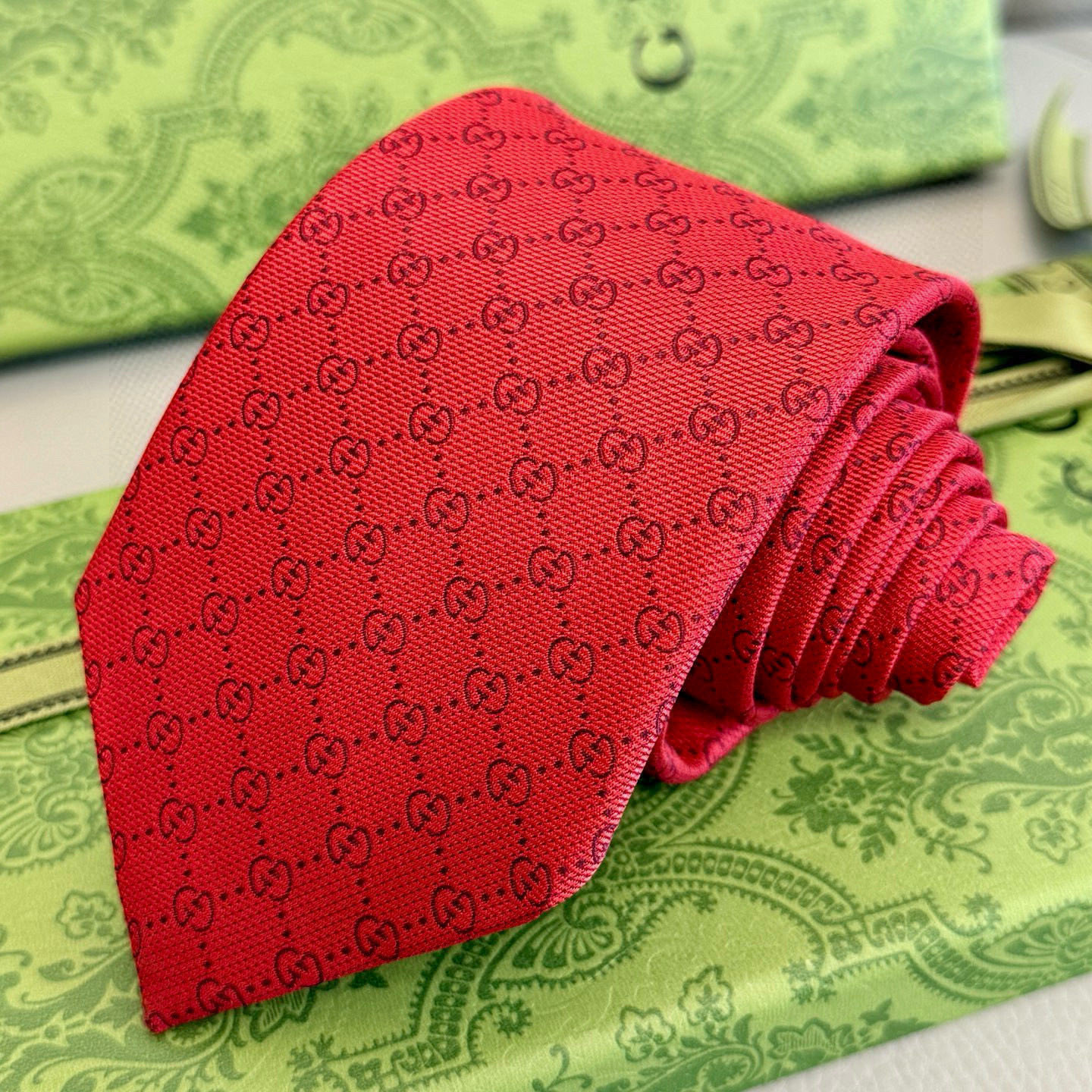 特价💰古奇男士领带系列【双G老花真丝领带】👔👔，稀有采用经典小G LOGO提花展现精湛手工与时尚优雅的理