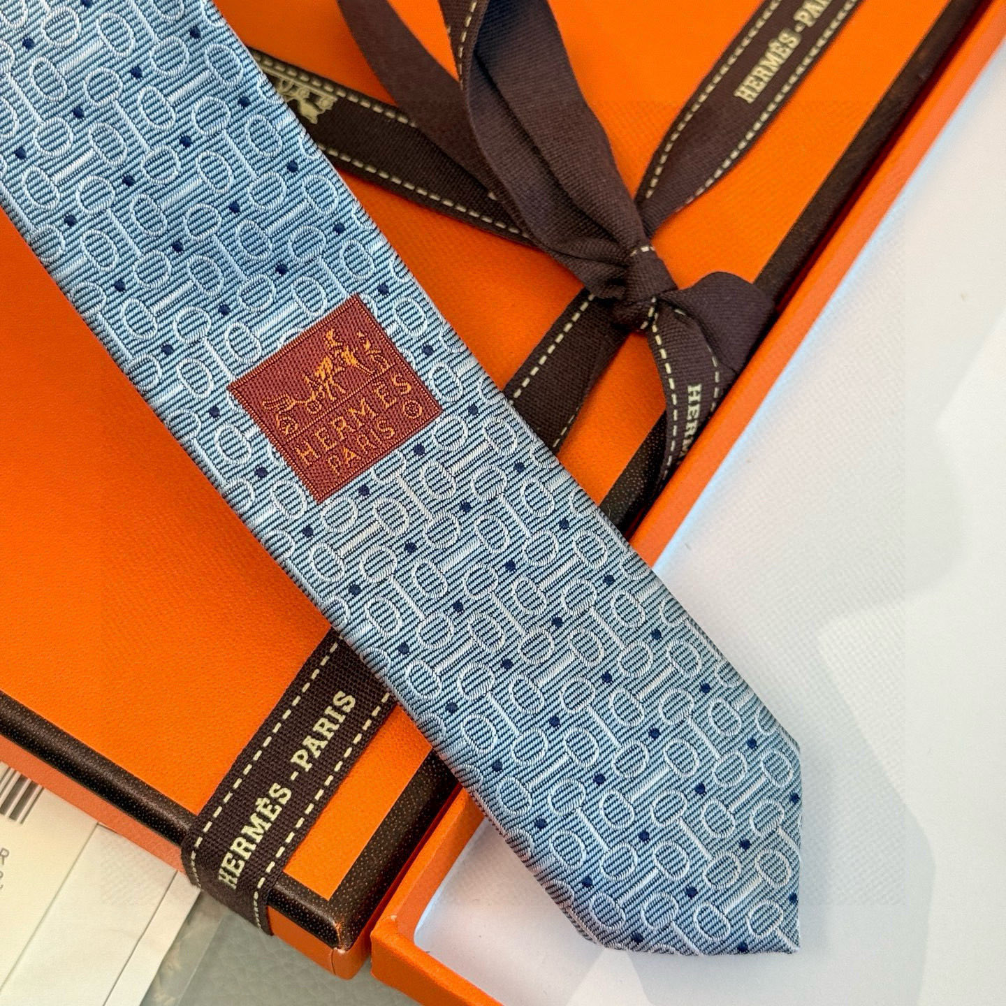 特价💰 男士新款领带系列，H马衔扣印花领带👔👔，稀有H家每年都有一千条不同印花的领带面世，从最初的多以几