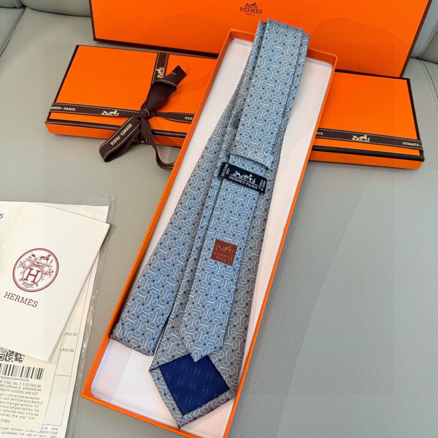 特价💰 男士新款领带系列，H马衔扣印花领带👔👔，稀有H家每年都有一千条不同印花的领带面世，从最初的多以几
