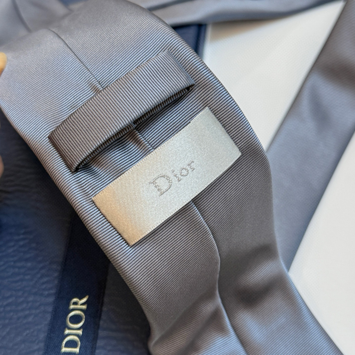 特价💰爆款到👏👏新款迪奥领带 👔👔Dior男士稀有😻😻展现精湛手工与时尚优雅的理想选择，这款采用DO家最