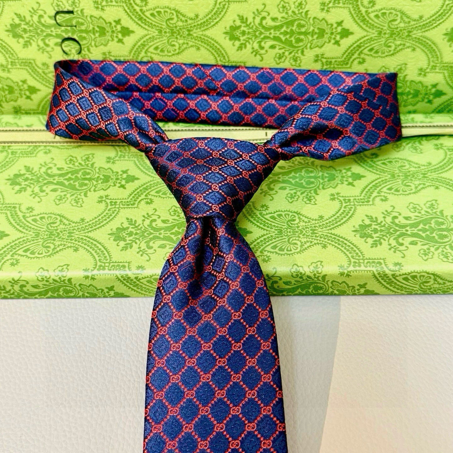 特价💰古奇领带【GG菱形图案领带】男士领带👔👔，稀有采用经典小G LOGO提花展现精湛手工与时尚优雅的理