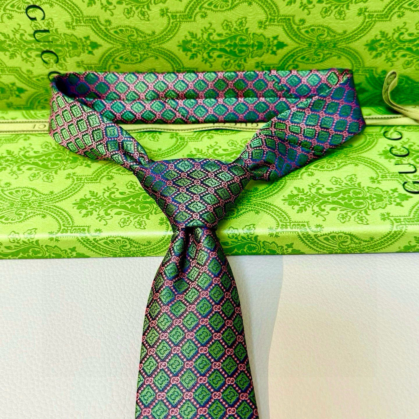特价💰古奇领带【GG菱形图案领带】男士领带👔👔，稀有采用经典小G LOGO提花展现精湛手工与时尚优雅的理