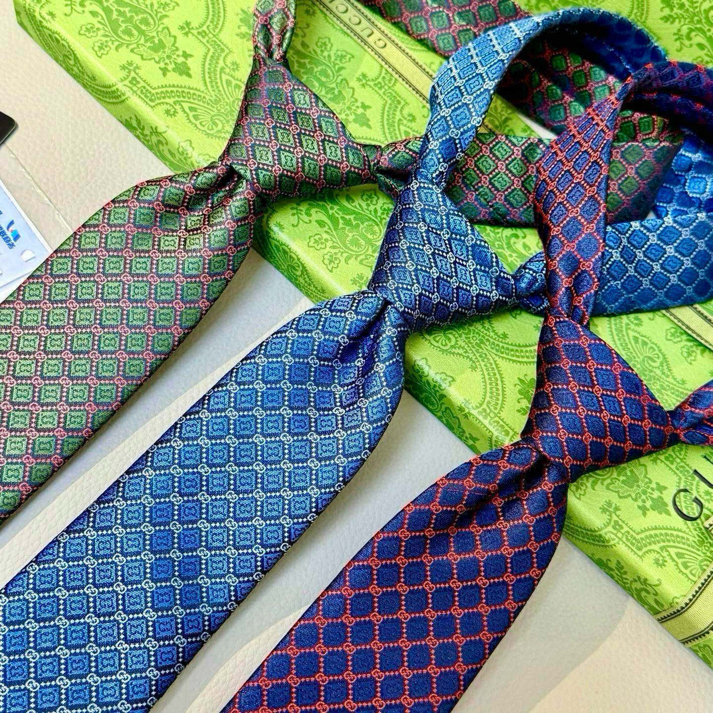 特价💰古奇领带【GG菱形图案领带】男士领带👔👔，稀有采用经典小G LOGO提花展现精湛手工与时尚优雅的理