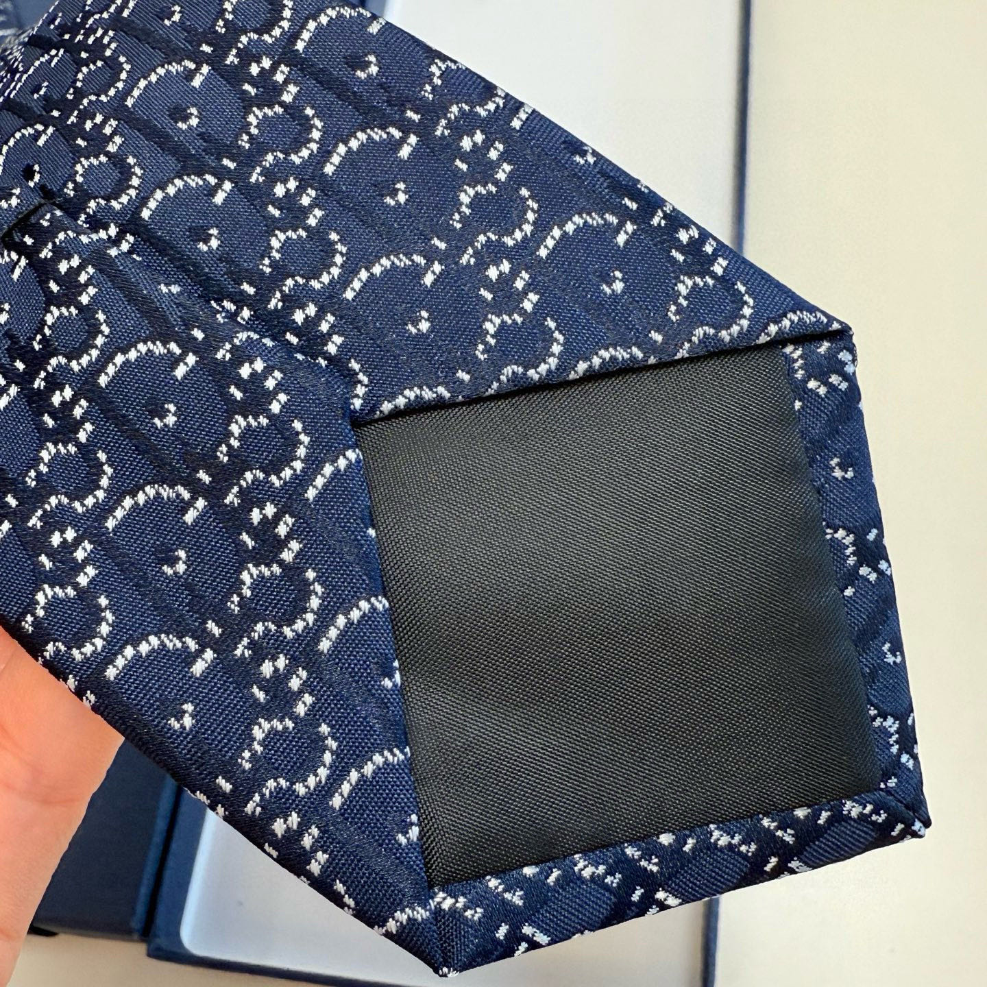 特价💰Dior男士【CD绣标领带】，稀有😻😻展现精湛手工与时尚优雅的理想选择，这款采用DO家最经典极具标
