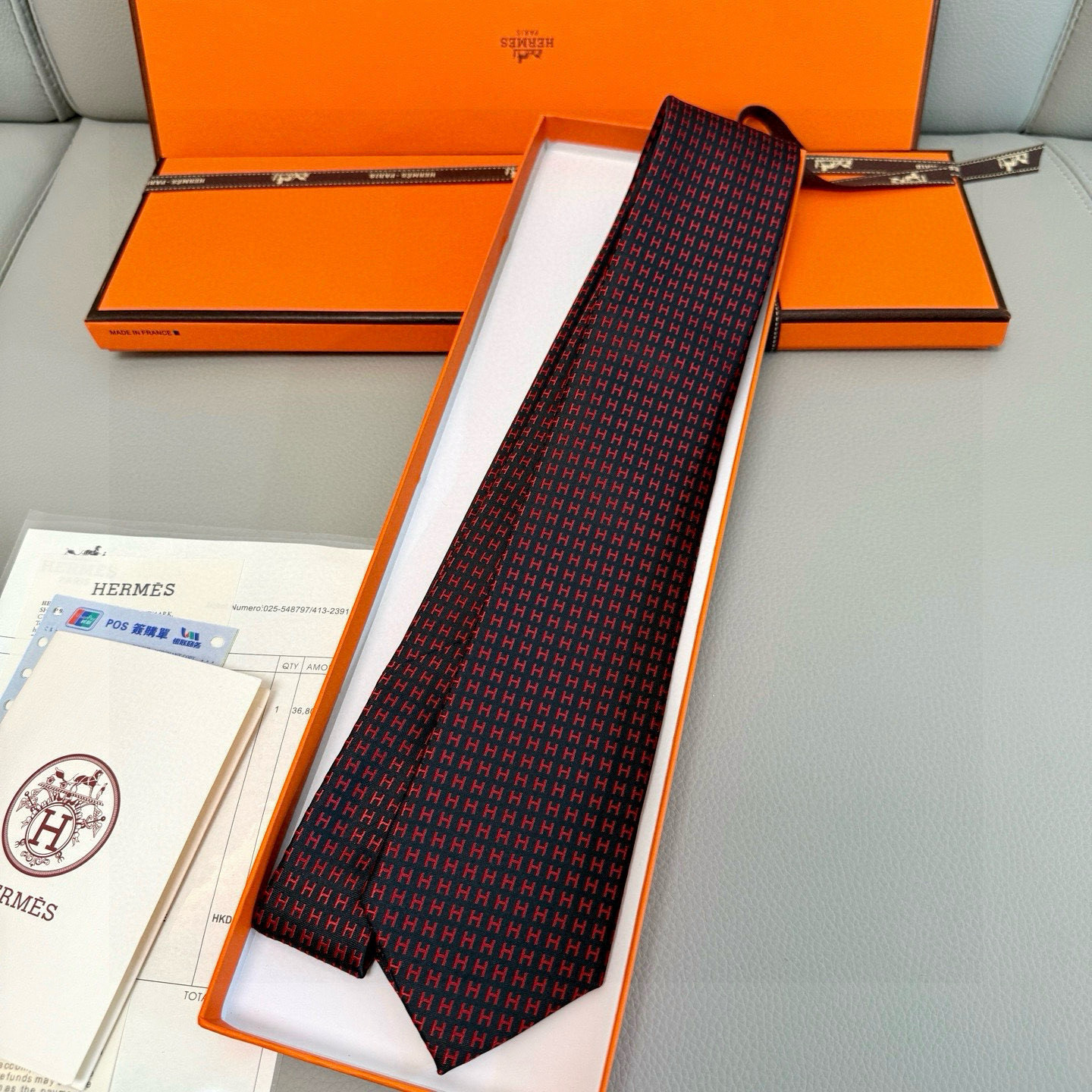 特价💰男士新款领带系列【H字母图案领带】👔👔，稀有H家每年都有一千条不同印花的领带面世，从最初的多以几何