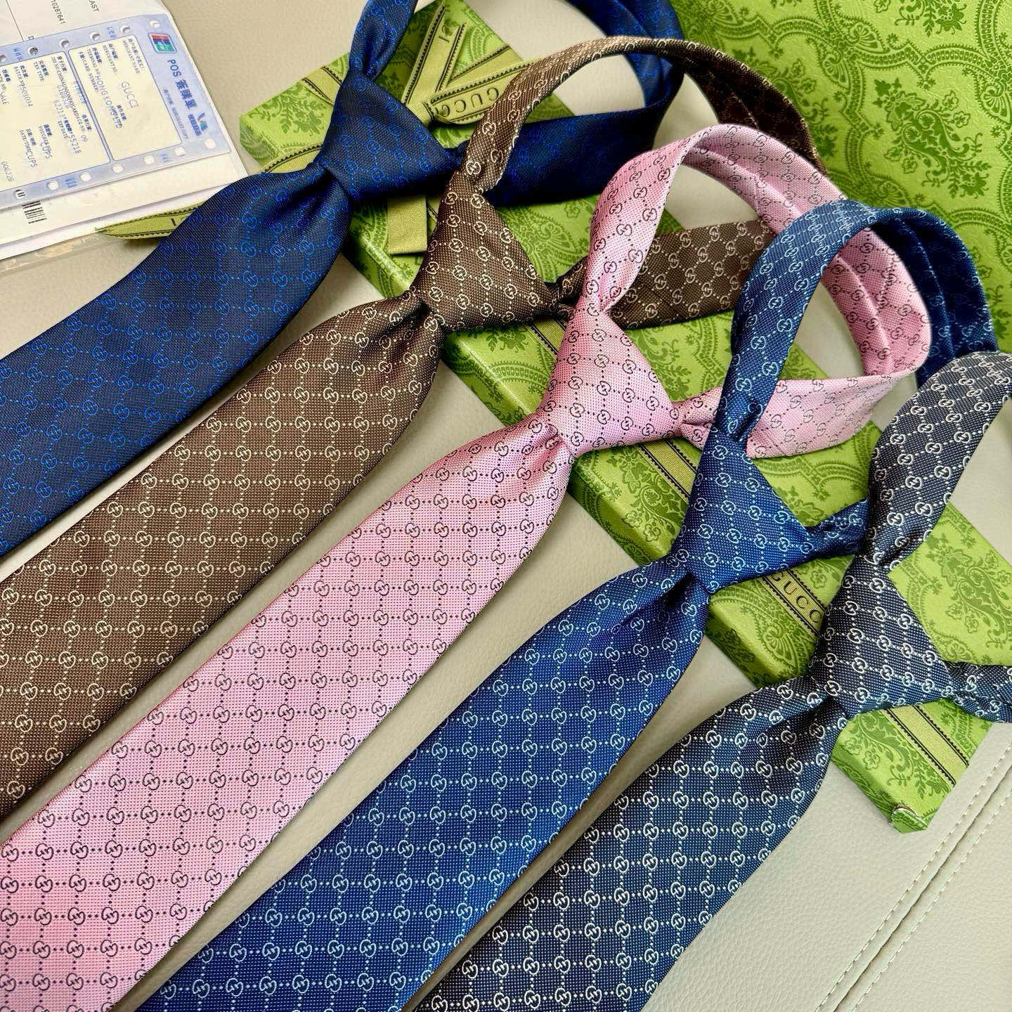 特价💰古奇男士领带系列【双G老花真丝领带】👔👔，稀有采用经典小G LOGO提花展现精湛手工与时尚优雅的理