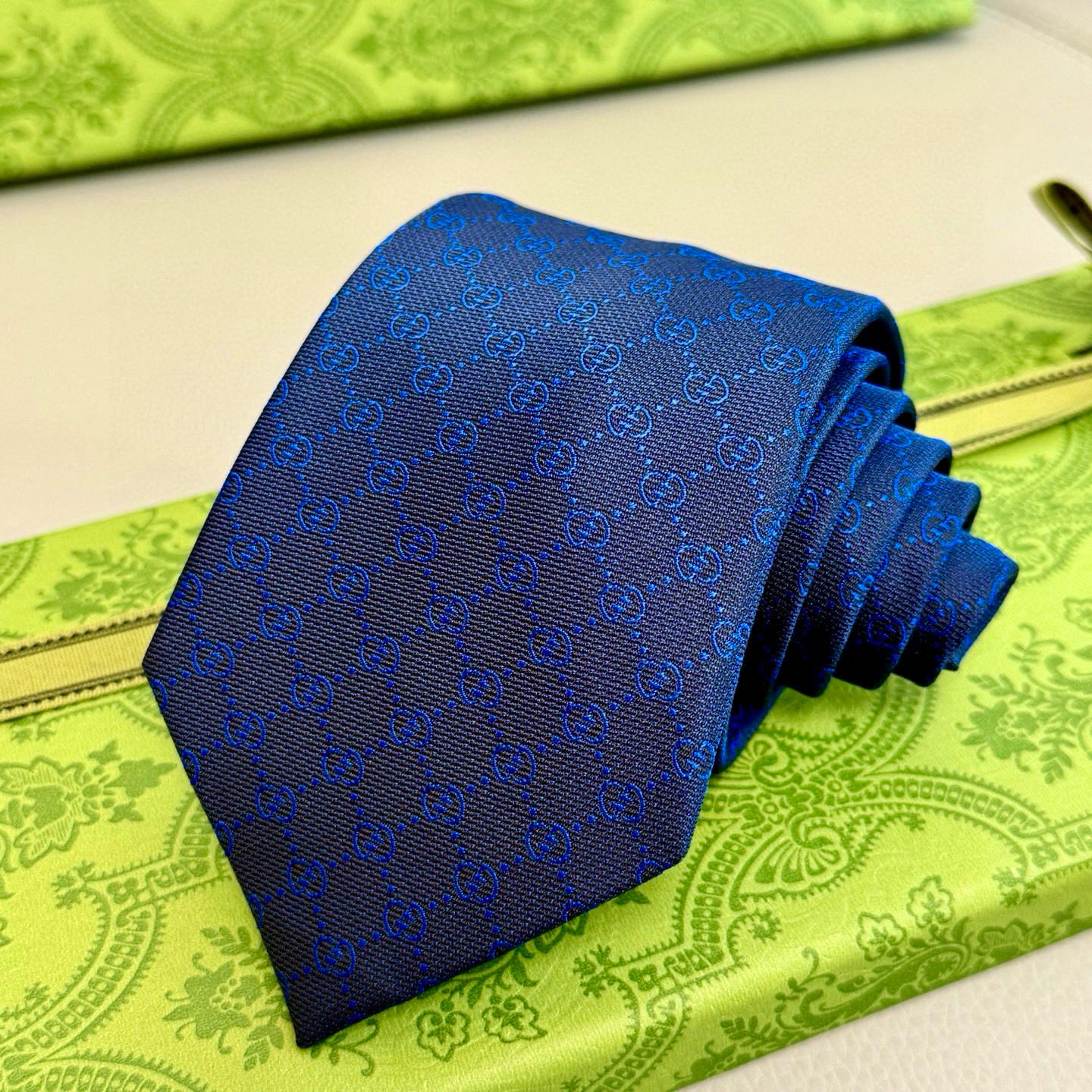 特价💰古奇男士领带系列【双G老花真丝领带】👔👔，稀有采用经典小G LOGO提花展现精湛手工与时尚优雅的理