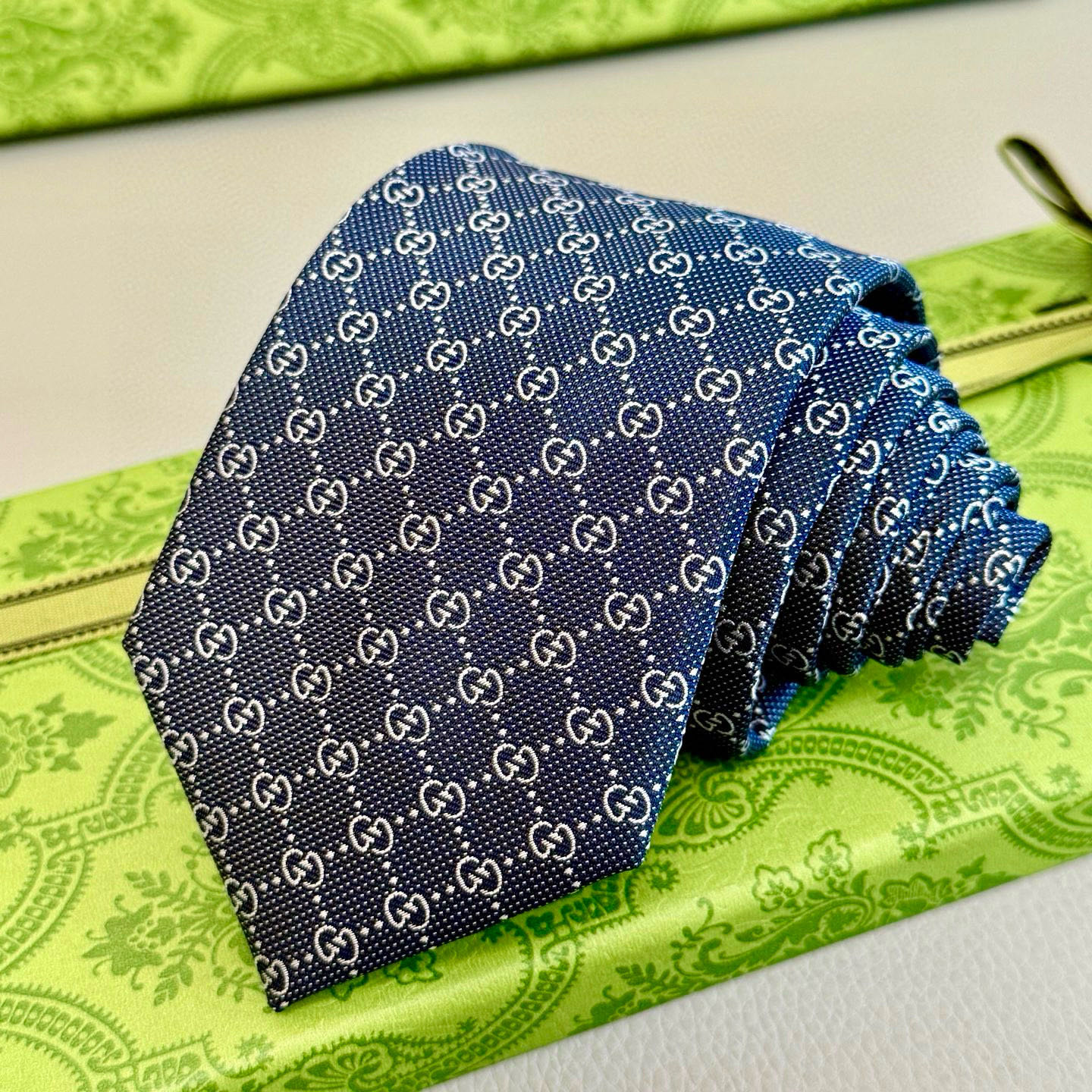 特价💰古奇男士领带系列【双G老花真丝领带】👔👔，稀有采用经典小G LOGO提花展现精湛手工与时尚优雅的理