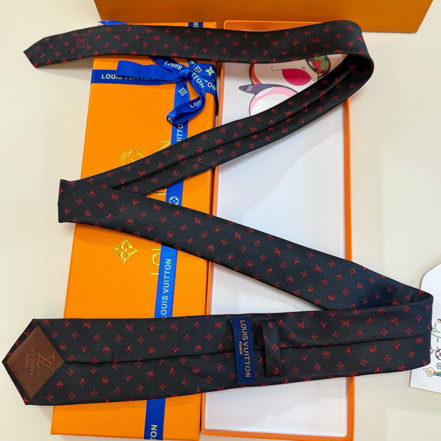 特价💰LV男士领带系列👔👔，稀有😻😻展现精湛手工与时尚优雅的理想选择，此款真丝织就的Diamonds V