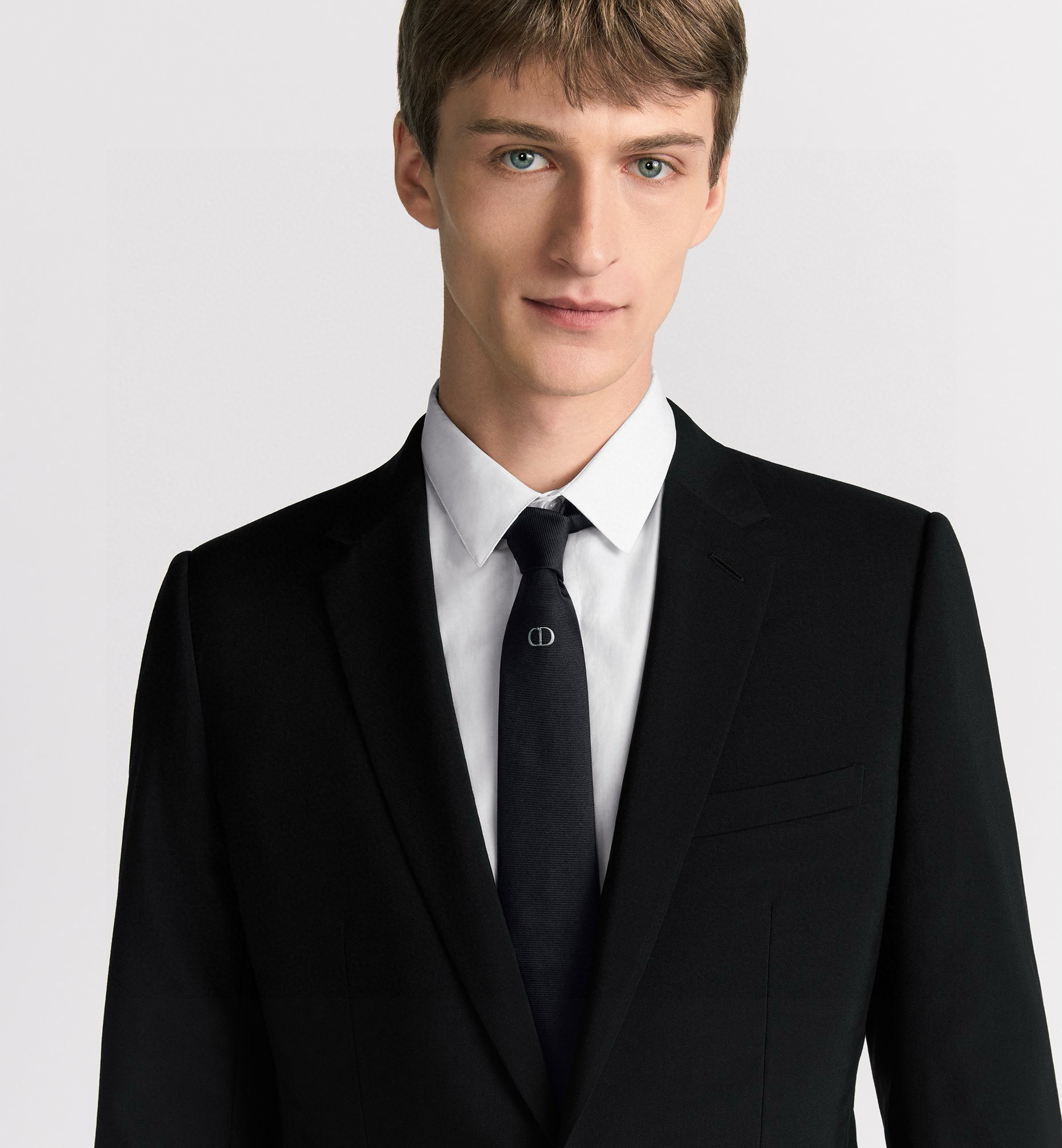 特价💰官方同步新款领带，2025年迪奥新款领带💖💖 👔👔Dior男士稀有😻😻展现精湛手工与时尚优雅的理想