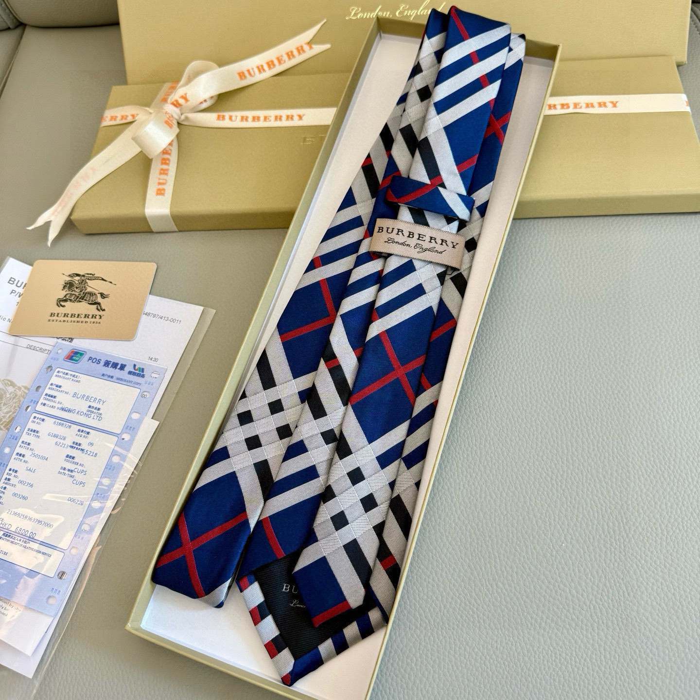 特价💰B家专柜同步💖💖👔👔男士【英伦格纹领带】，稀有😻😻展现精湛手工与时尚优雅的理想选择，这款采用B家最