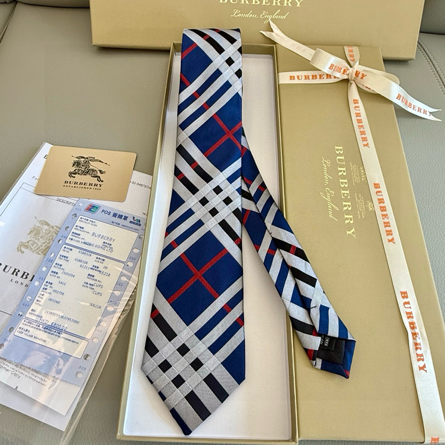 特价💰B家专柜同步💖💖👔👔男士【英伦格纹领带】，稀有😻😻展现精湛手工与时尚优雅的理想选择，这款采用B家最