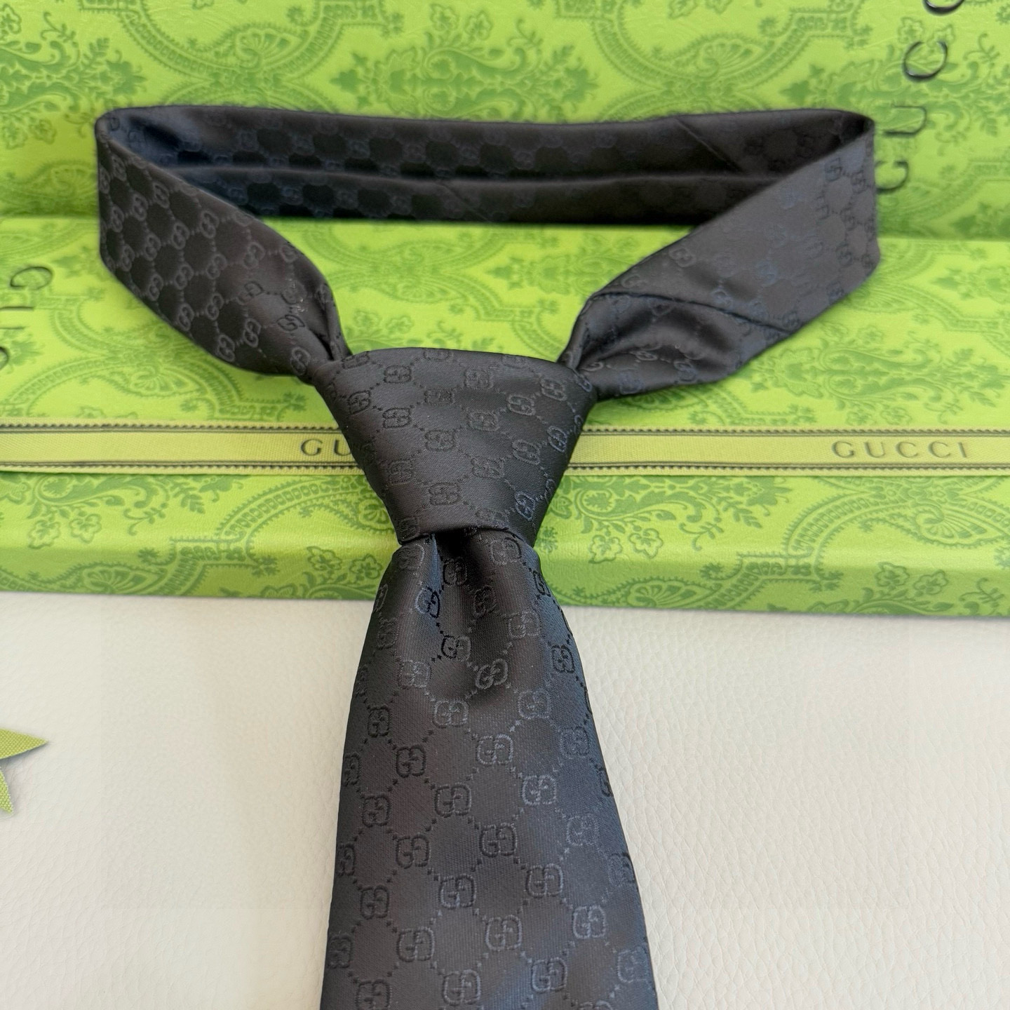特价💰 古奇 男士领带系列【双G提花领带】GG暗纹👔👔，稀有采用经典小G LOGO提花展现精湛手工与时尚